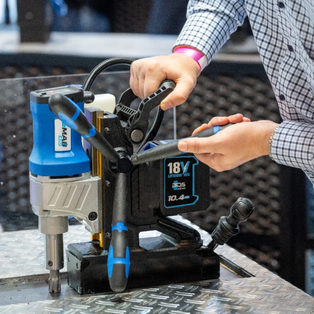 eMAB 450 – Die neue Akku-Magnetbohrmaschine für echte Profis